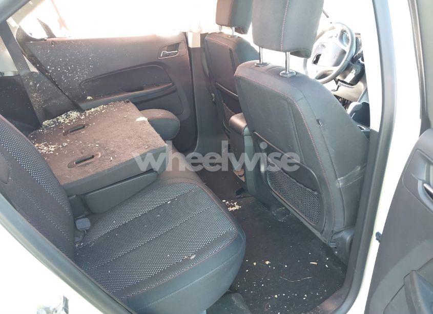 Photo 8 of 2015 Chevrolet Equinox 1LT (VIN 1GNALBEK2FZ140788)