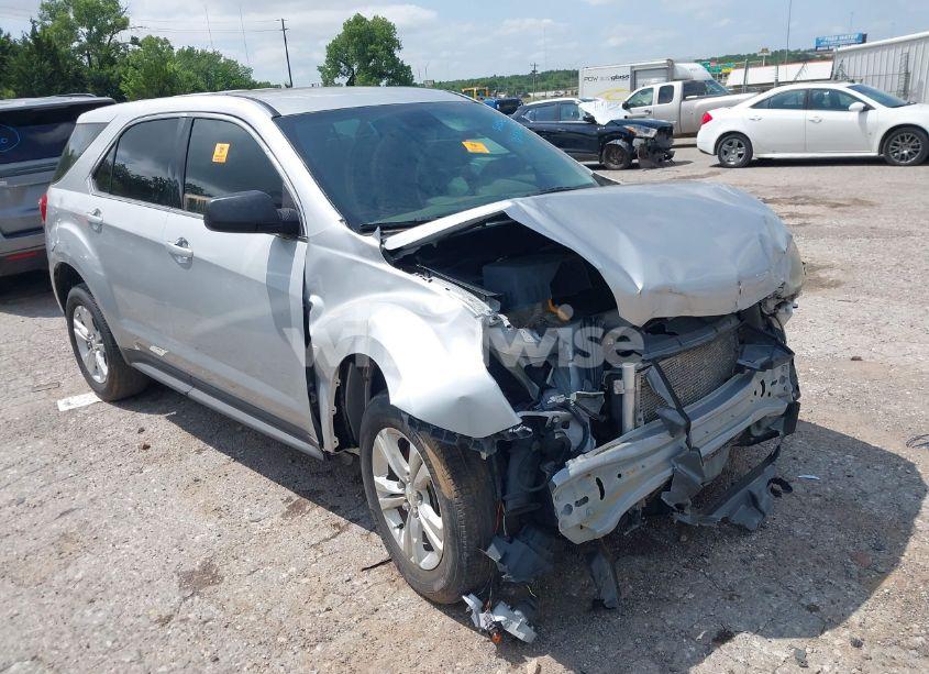 2016 Chevrolet Equinox LS (VIN 1GNALBEK2GZ104097) main photo