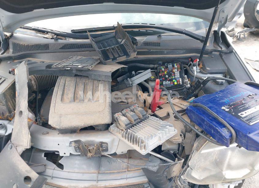 Photo 10 of 2016 Chevrolet Equinox LS (VIN 1GNALBEK2GZ104097)