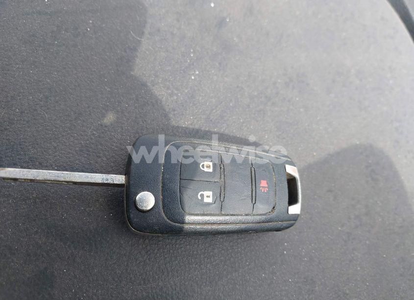 Photo 11 of 2016 Chevrolet Equinox LS (VIN 1GNALBEK2GZ104097)