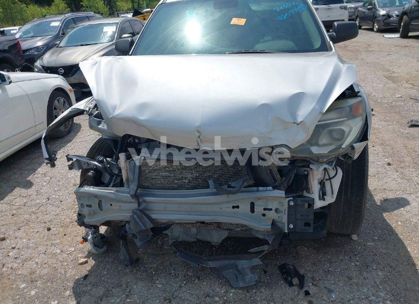 Photo 6 of 2016 Chevrolet Equinox LS (VIN 1GNALBEK2GZ104097)