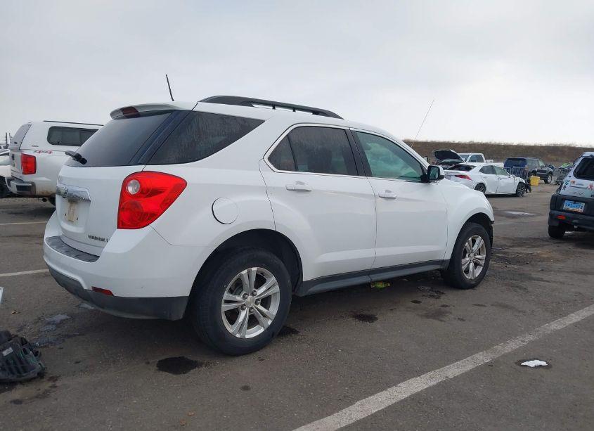 Photo 4 of 2015 Chevrolet Equinox 1LT (VIN 1GNALBEK3FZ106231)