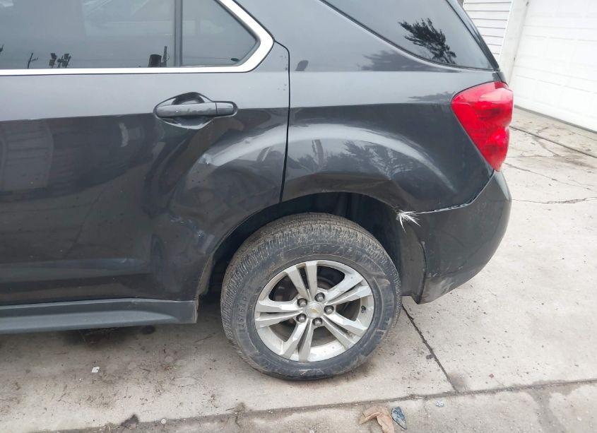 Photo 6 of 2015 Chevrolet Equinox 1LT (VIN 1GNALBEK3FZ124082)