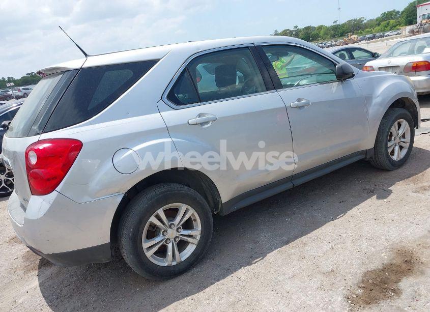 Photo 4 of 2013 Chevrolet Equinox LS (VIN 1GNALBEK4DZ112942)