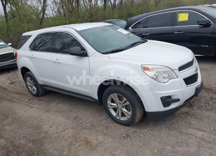 2013 Chevrolet Equinox LS (VIN 1GNALBEK4DZ114352) main photo
