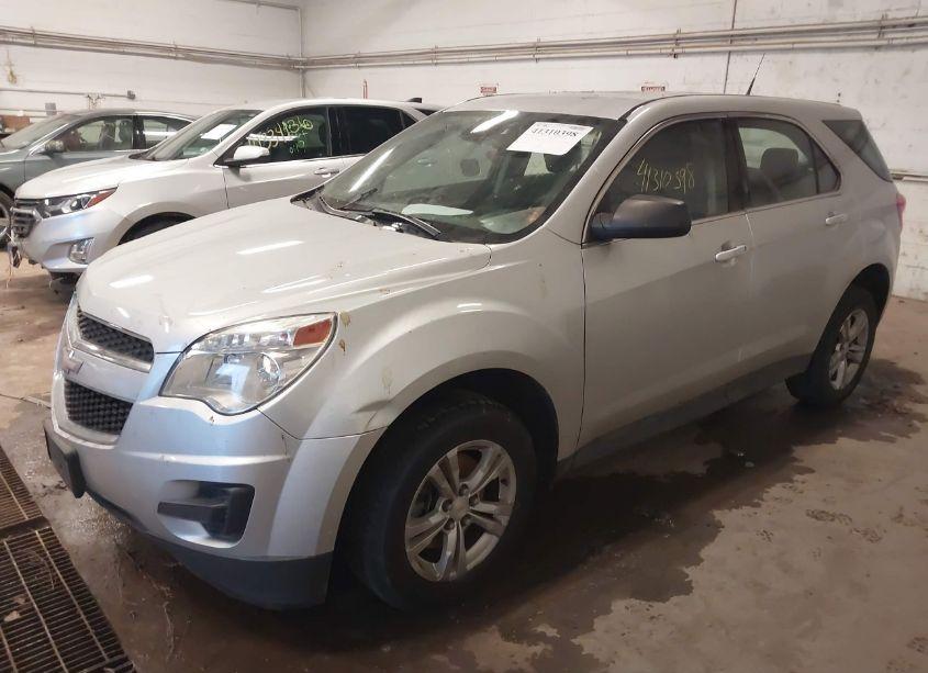 Photo 2 of 2013 Chevrolet Equinox (VIN 1GNALBEK4DZ115176)