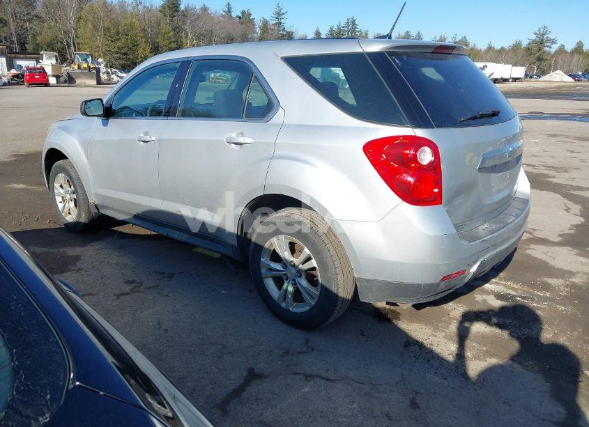 Photo 3 of 2013 Chevrolet Equinox LS (VIN 1GNALBEK4DZ126128)