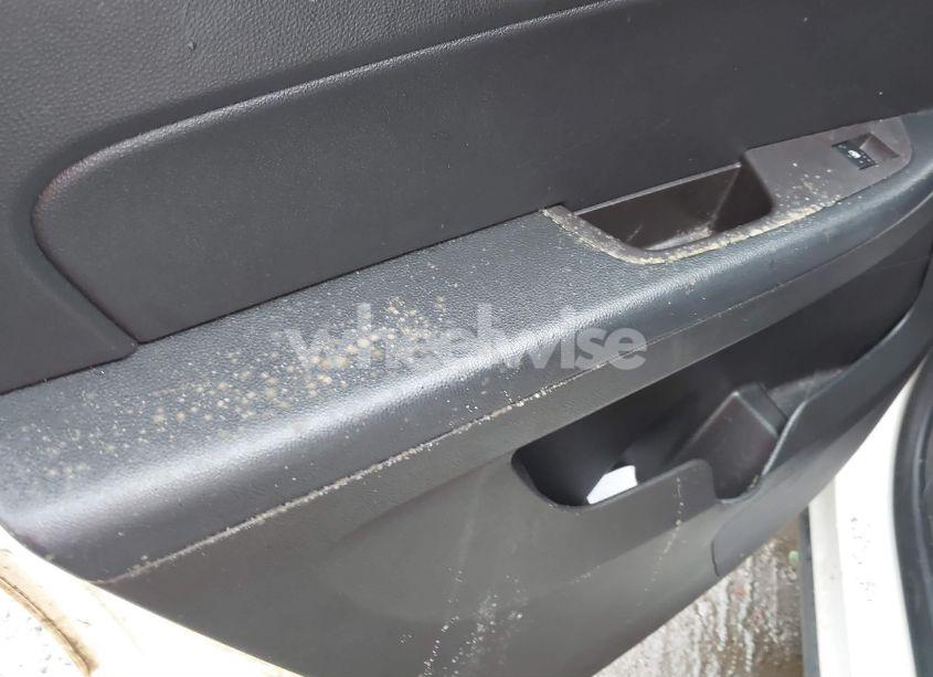 Photo 14 of 2015 Chevrolet Equinox 1LT (VIN 1GNALBEK4FZ131977)