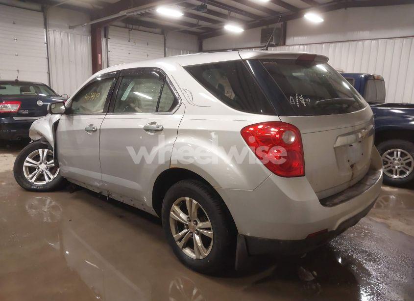 Photo 3 of 2013 Chevrolet Equinox LS (VIN 1GNALBEK5DZ106552)