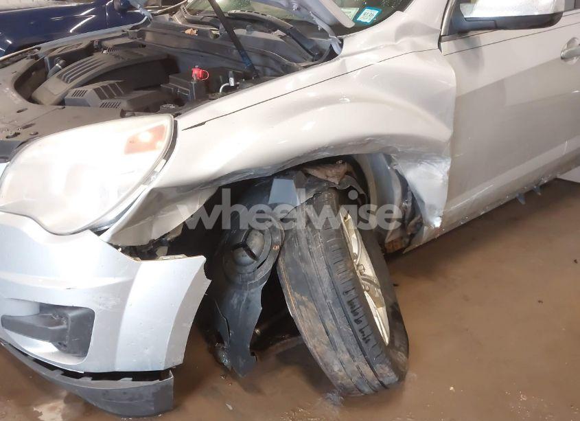 Photo 6 of 2013 Chevrolet Equinox LS (VIN 1GNALBEK5DZ106552)