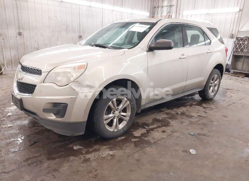 Photo 2 of 2013 Chevrolet Equinox LS (VIN 1GNALBEK5DZ112206)