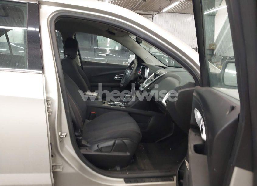 Photo 5 of 2013 Chevrolet Equinox LS (VIN 1GNALBEK5DZ112206)