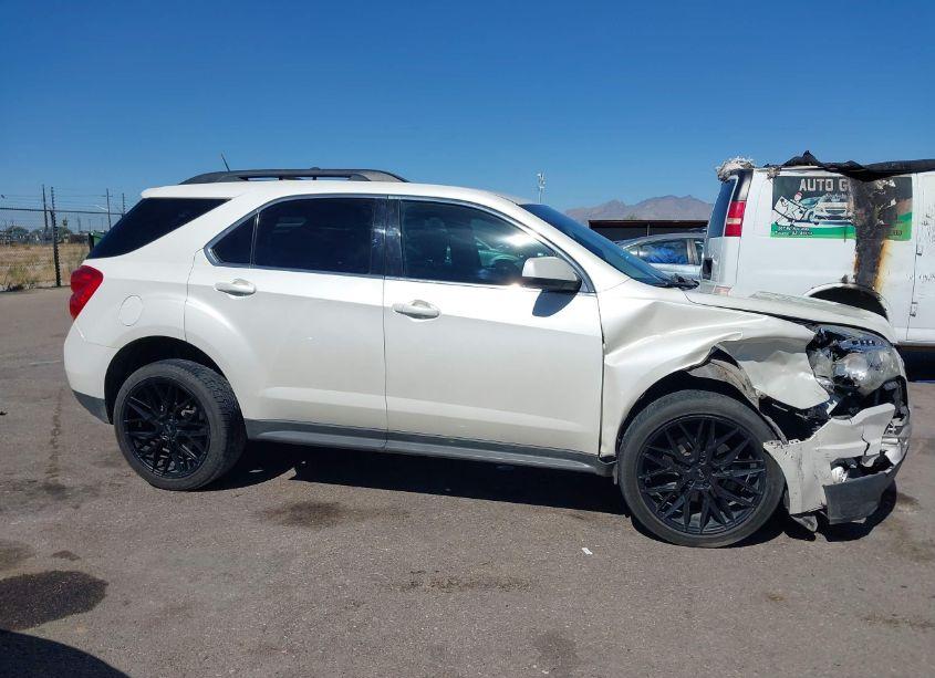 Photo 13 of 2015 Chevrolet Equinox 1LT (VIN 1GNALBEK5FZ121846)