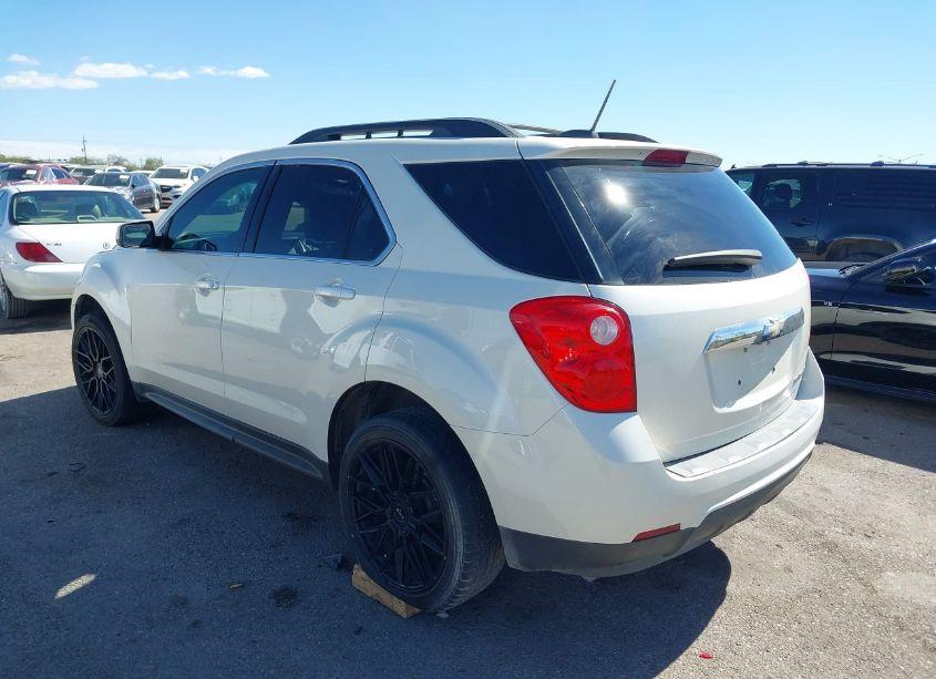 Photo 3 of 2015 Chevrolet Equinox 1LT (VIN 1GNALBEK5FZ121846)