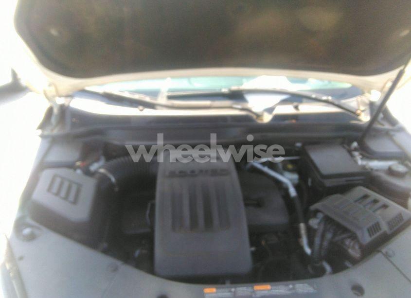 Photo 10 of 2013 Chevrolet Equinox LS (VIN 1GNALBEK6DZ104356)