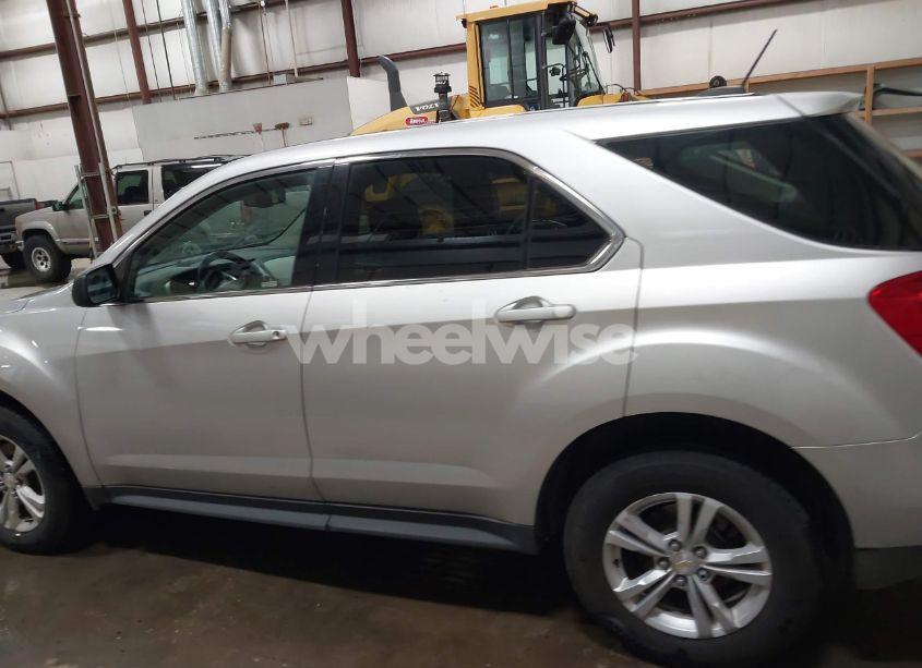 Photo 14 of 2016 Chevrolet Equinox LS (VIN 1GNALBEK6GZ101882)