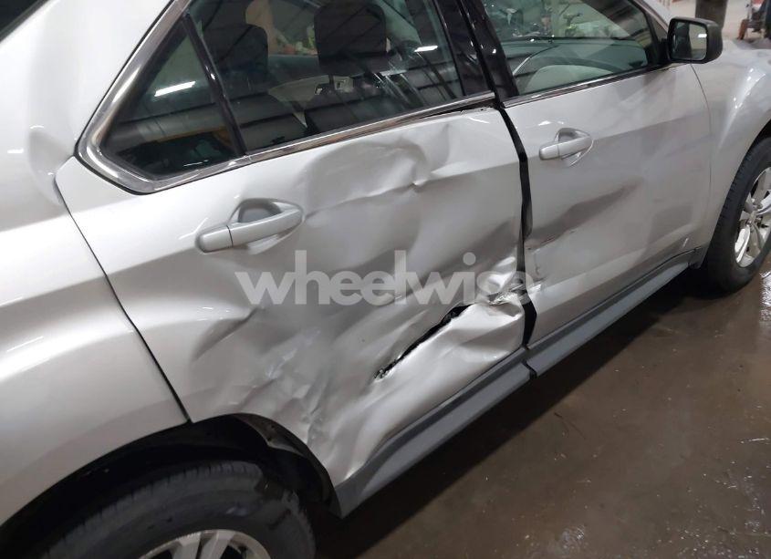 Photo 6 of 2016 Chevrolet Equinox LS (VIN 1GNALBEK6GZ101882)