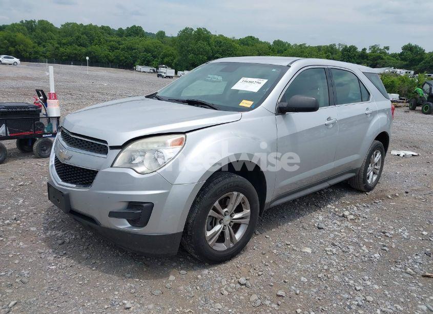 Photo 2 of 2013 Chevrolet Equinox LS (VIN 1GNALBEK7DZ127225)