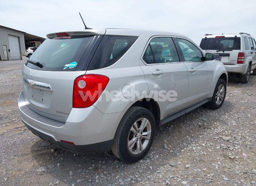 Photo 4 of 2013 Chevrolet Equinox LS (VIN 1GNALBEK7DZ127225)