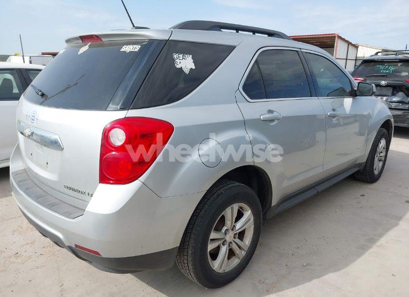 Photo 4 of 2015 Chevrolet Equinox 1LT (VIN 1GNALBEK7FZ112470)