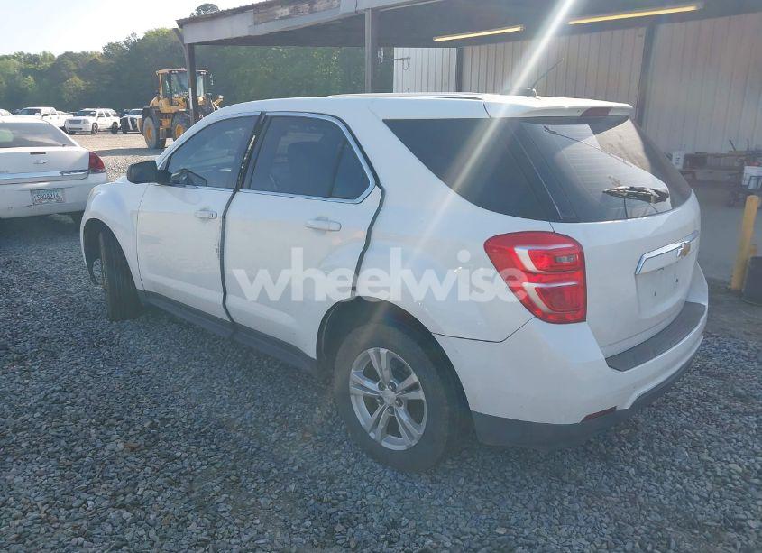 Photo 3 of 2016 Chevrolet Equinox LS (VIN 1GNALBEK7GZ102782)