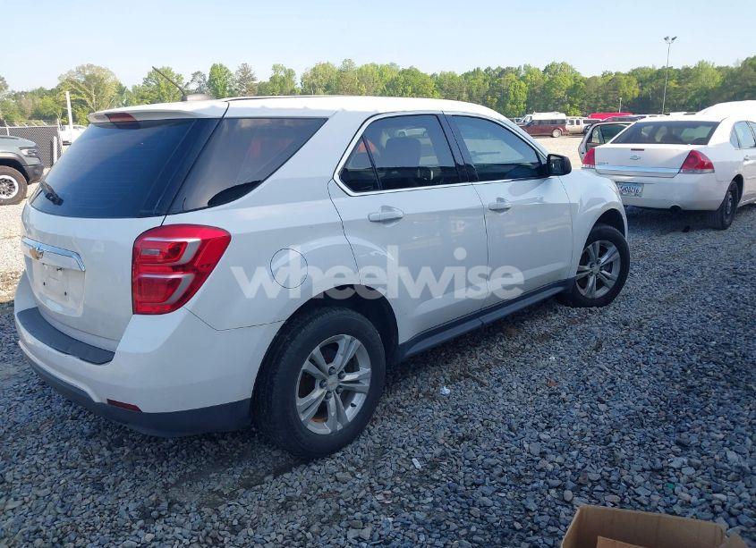 Photo 4 of 2016 Chevrolet Equinox LS (VIN 1GNALBEK7GZ102782)