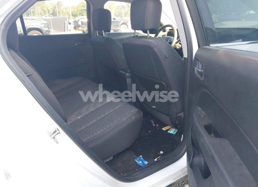 Photo 8 of 2016 Chevrolet Equinox LS (VIN 1GNALBEK7GZ102782)