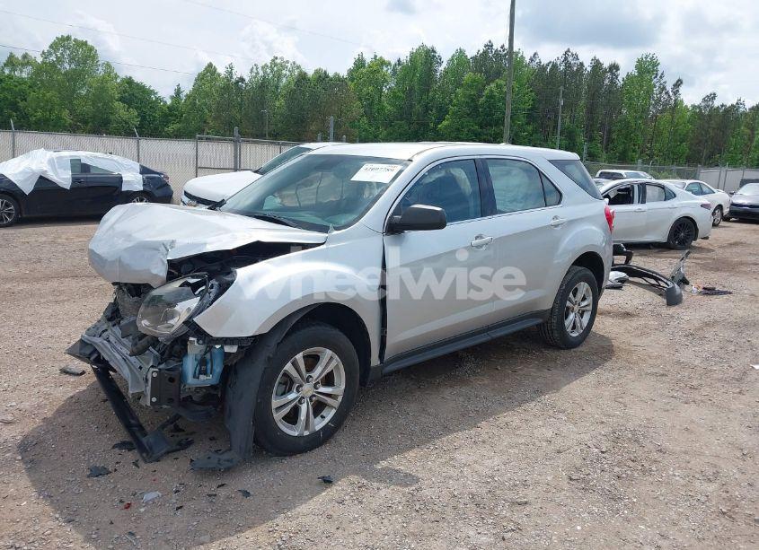 Photo 2 of 2016 Chevrolet Equinox LS (VIN 1GNALBEK7GZ106539)