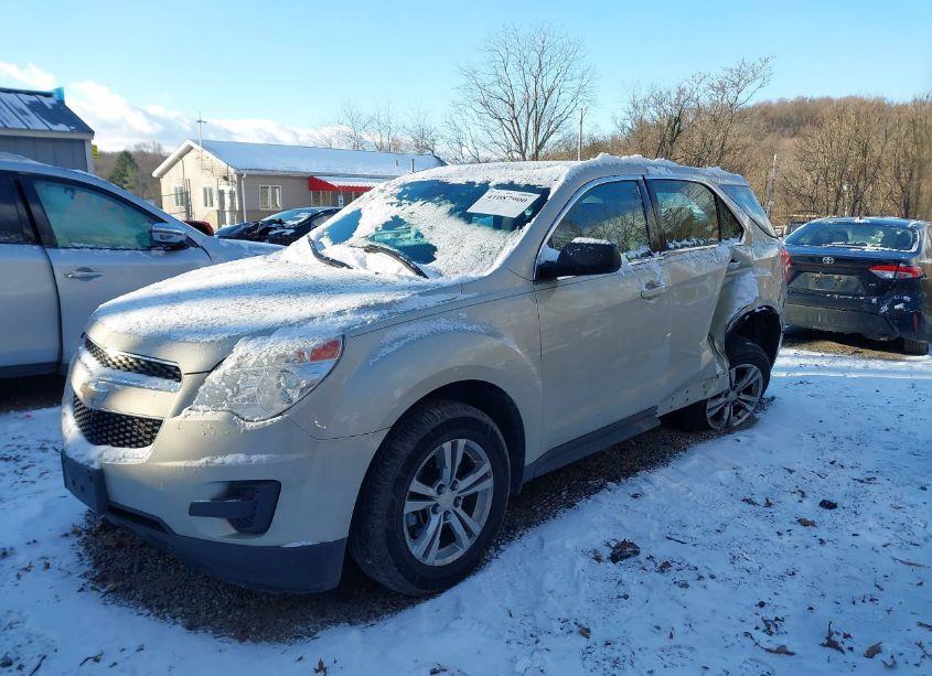 Photo 2 of 2013 Chevrolet Equinox LS (VIN 1GNALBEK8DZ126228)