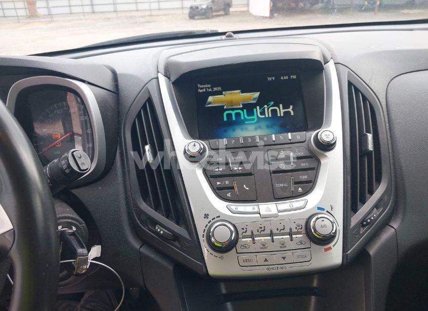 Photo 14 of 2015 Chevrolet Equinox 1LT (VIN 1GNALBEK8FZ114213)