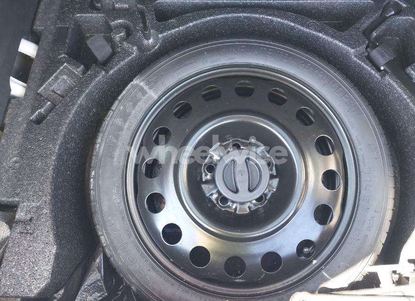 Photo 12 of 2013 Chevrolet Equinox LS (VIN 1GNALBEK9DZ106019)