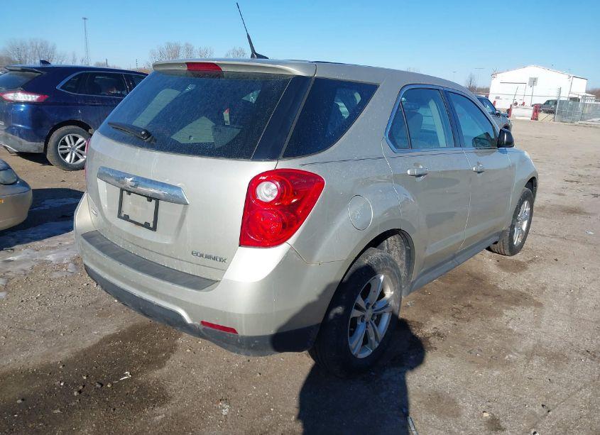 Photo 4 of 2013 Chevrolet Equinox LS (VIN 1GNALBEK9DZ109776)