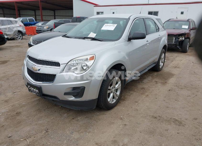Photo 2 of 2013 Chevrolet Equinox LS (VIN 1GNALBEK9DZ111673)