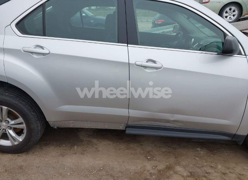 Photo 6 of 2013 Chevrolet Equinox LS (VIN 1GNALBEK9DZ111673)