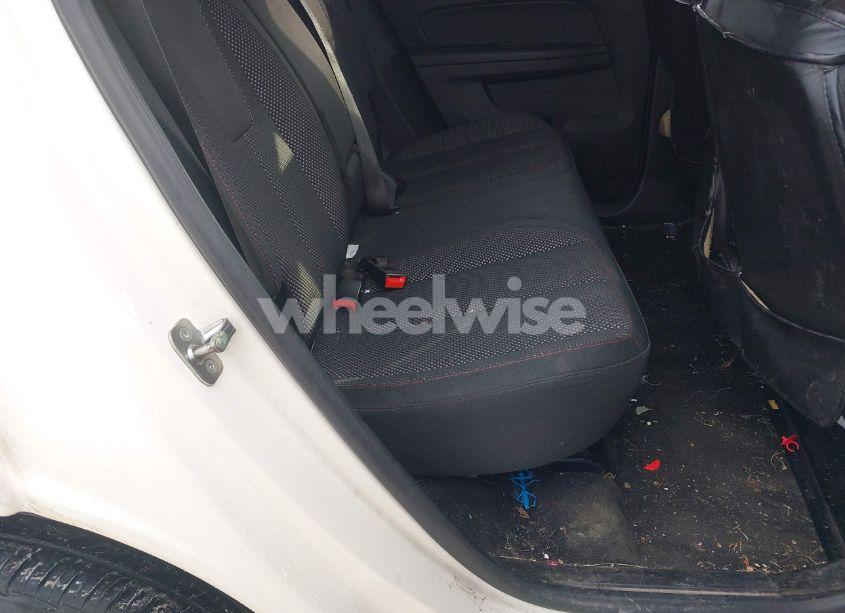 Photo 8 of 2014 Chevrolet Equinox 1LT (VIN 1GNALBEK9EZ136459)