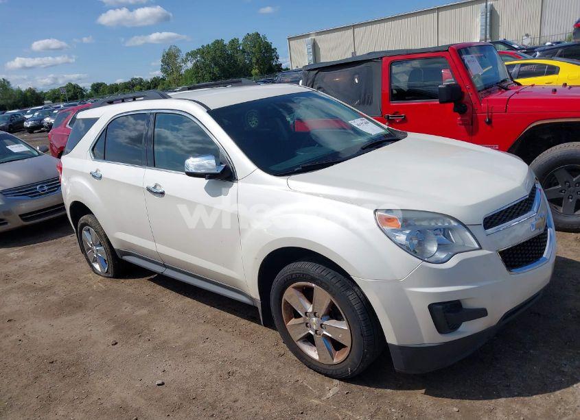 2015 Chevrolet Equinox 1LT (VIN 1GNALBEK9FZ135684) main photo