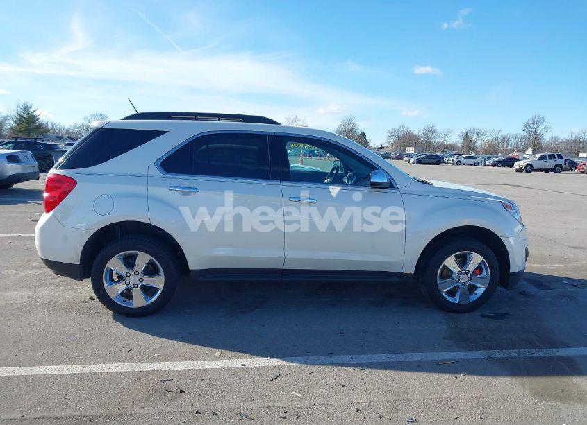 Photo 13 of 2015 Chevrolet Equinox 1LT (VIN 1GNALBEK9FZ140304)