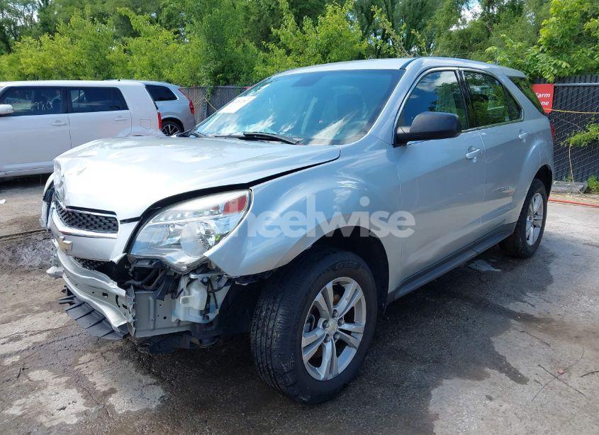 Photo 2 of 2013 Chevrolet Equinox LS (VIN 1GNALBEKXDZ117370)