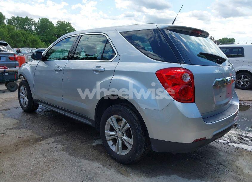 Photo 3 of 2013 Chevrolet Equinox LS (VIN 1GNALBEKXDZ117370)