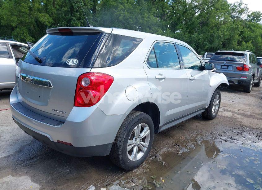 Photo 4 of 2013 Chevrolet Equinox LS (VIN 1GNALBEKXDZ117370)