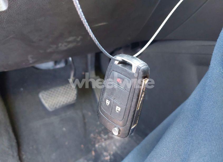 Photo 11 of 2013 Chevrolet Equinox LS (VIN 1GNALBEKXDZ129003)