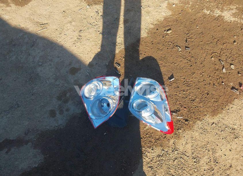 Photo 12 of 2014 Chevrolet Equinox 1LT (VIN 1GNALBEKXEZ106550)