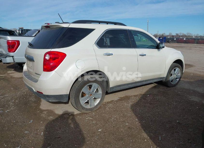 Photo 4 of 2015 Chevrolet Equinox 1LT (VIN 1GNALBEKXFZ141221)