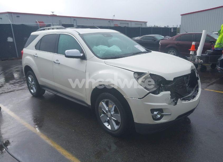 2014 Chevrolet Equinox 2LT (VIN 1GNALCEK0EZ110760) main photo