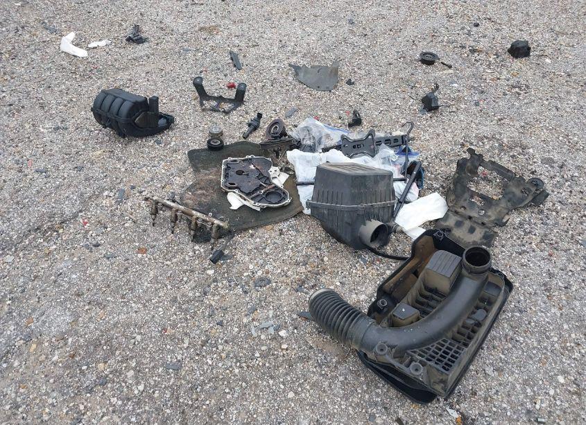 Photo 12 of 2015 Chevrolet Equinox 2LT (VIN 1GNALCEK0FZ145462)