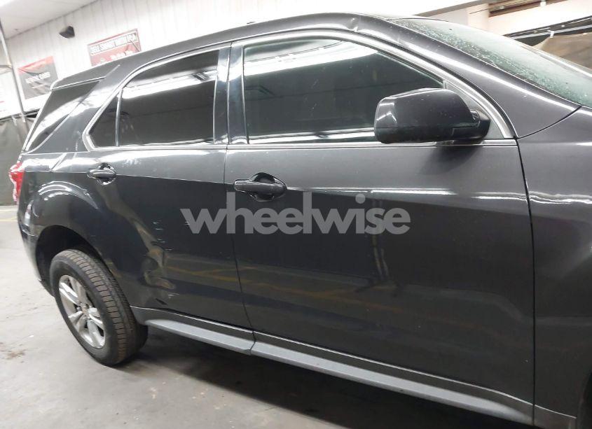 Photo 13 of 2015 Chevrolet Equinox 2LT (VIN 1GNALCEK3FZ111614)