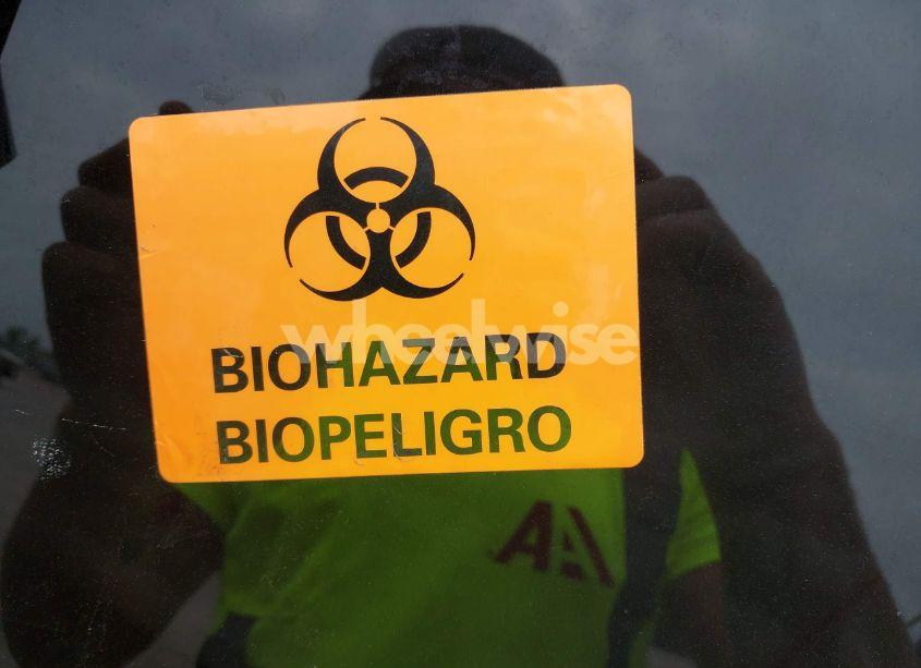 Photo 15 of 2015 Chevrolet Equinox 2LT (VIN 1GNALCEK4FZ112948)