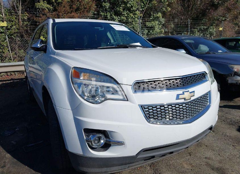 Photo 6 of 2015 Chevrolet Equinox 2LT (VIN 1GNALCEK5FZ134540)