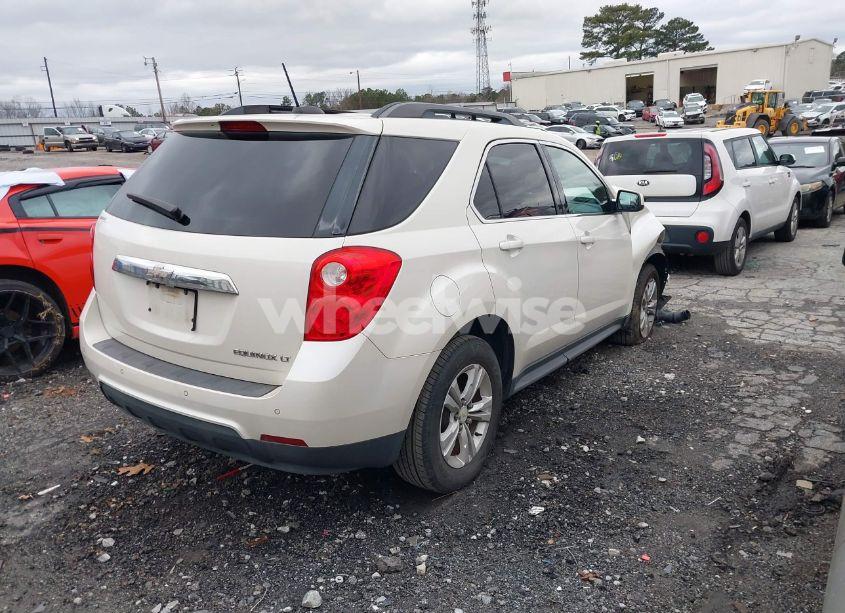 Photo 4 of 2015 Chevrolet Equinox 2LT (VIN 1GNALCEK6FZ120193)