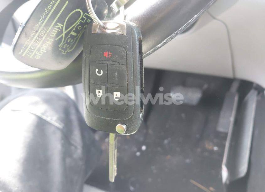 Photo 11 of 2015 Chevrolet Equinox 2LT (VIN 1GNALCEK6FZ136698)